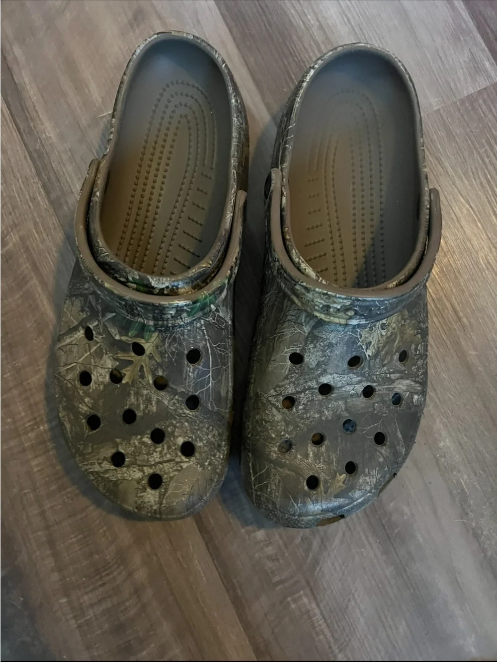 CROCS Men's Camo Slip-On Clogs - Olive/Brown